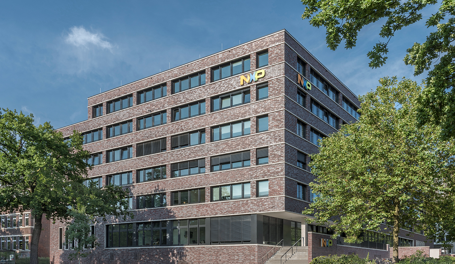 Arbonia Referenzen Deckenprodukte NXP Hamburg Titel